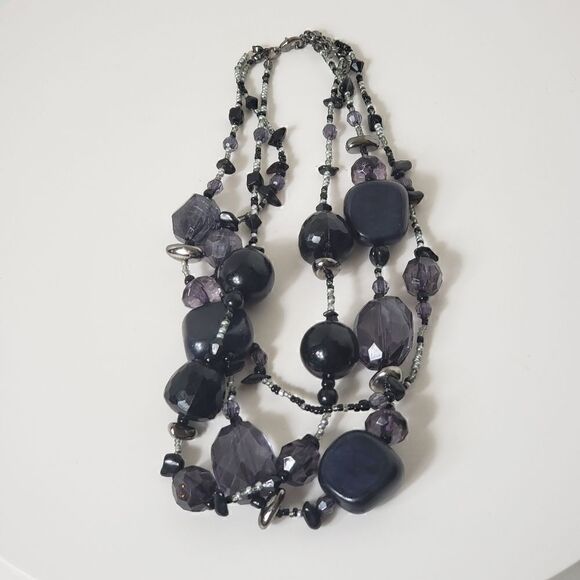 TRIPLE STRAND BEADED NECKLACE  - Picture 4 of 6
